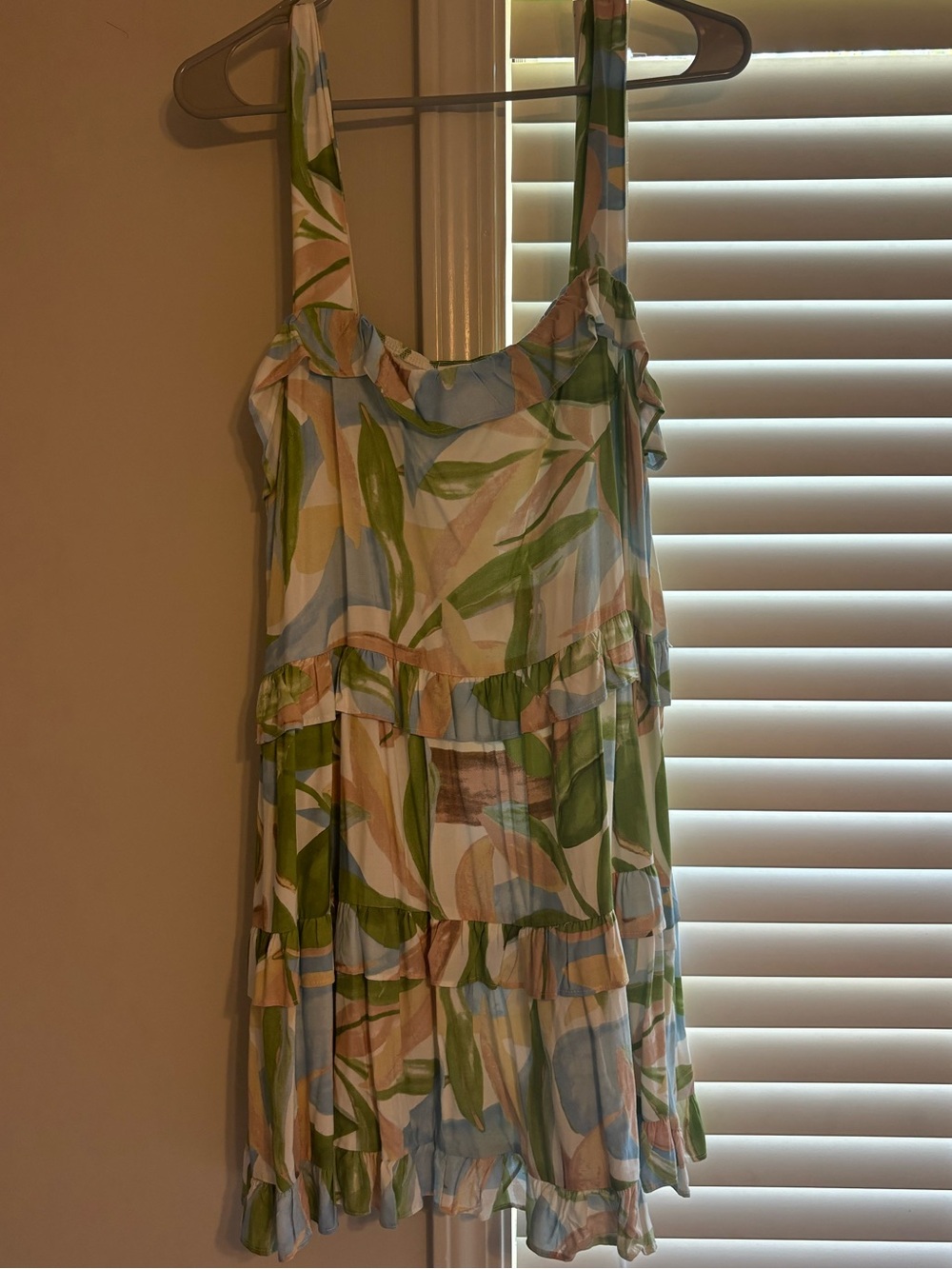 Flowly mini sundress!!
